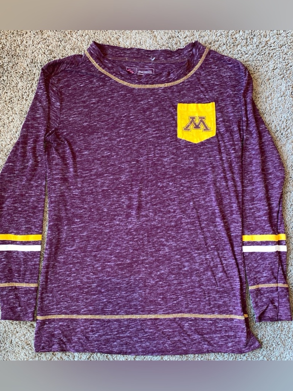 Campus Heritage Minnesota Golden Gophers Long Sleeve Shirt Womens Large